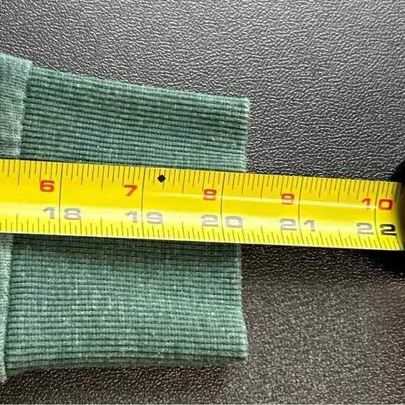 BEVERLY HILLS CALIFORNIA Women’s XS Sweatshirt Green Cropped Logo Grunge‎ Emo - Picture 7 of 10